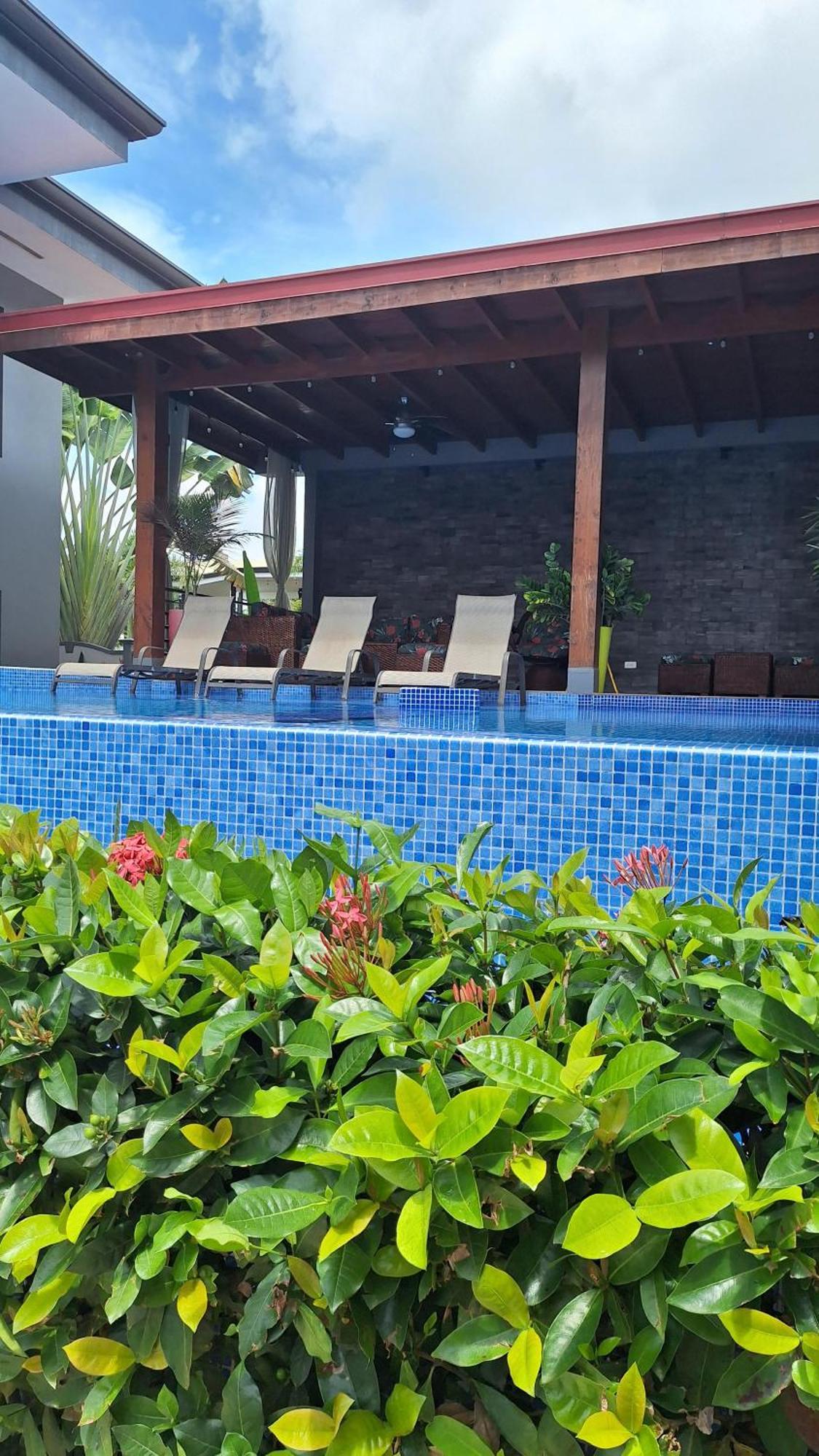 Ballena Paradise Apartahotel Uvita Exterior photo