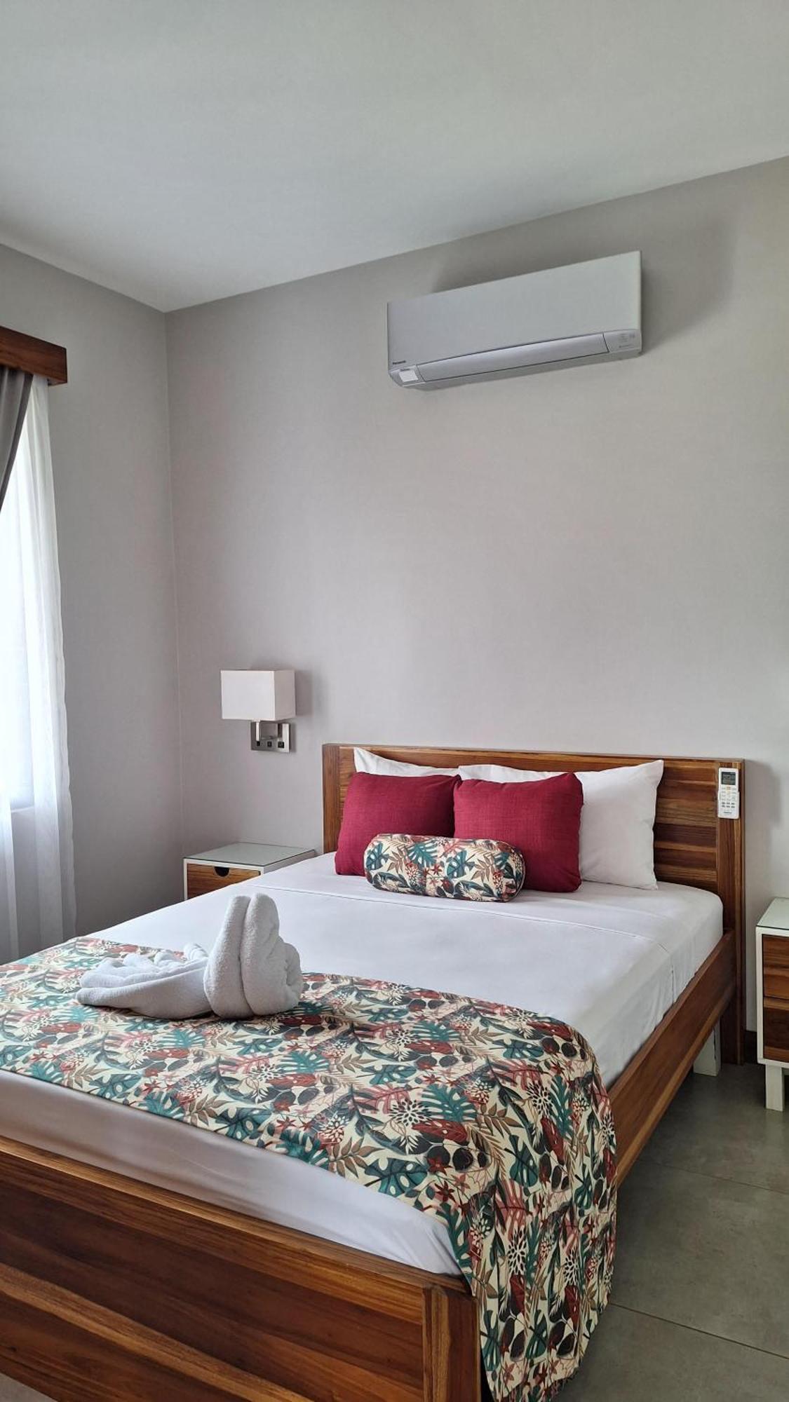Ballena Paradise Apartahotel Uvita Exterior photo
